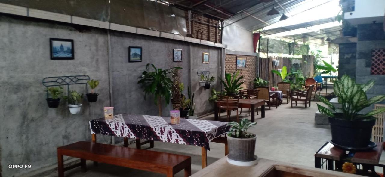 Ada Homestay Magelang Exterior photo