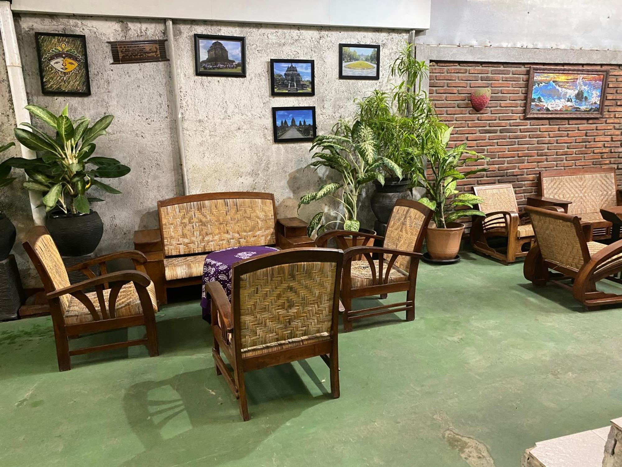 Ada Homestay Magelang Exterior photo