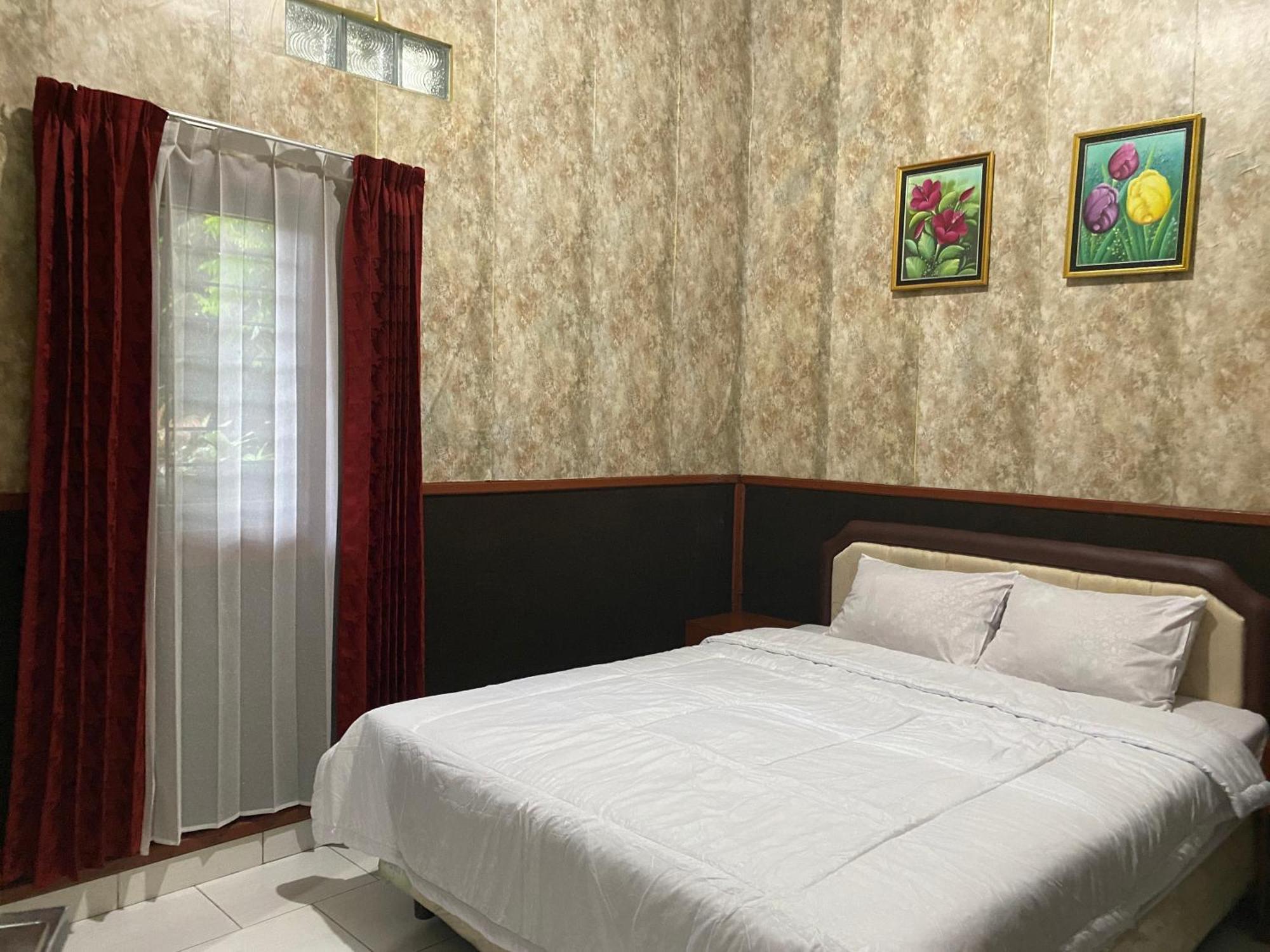 Ada Homestay Magelang Exterior photo