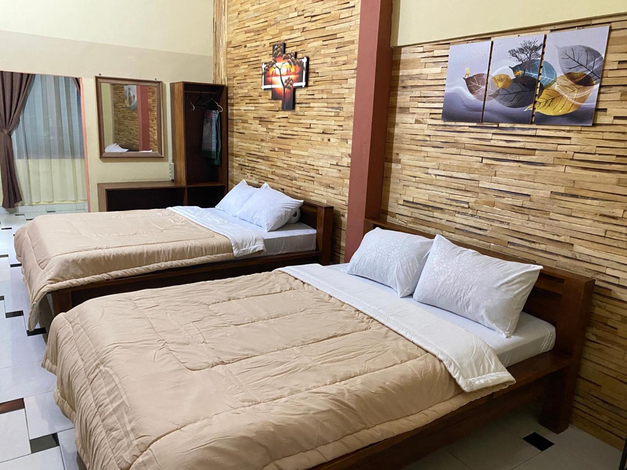 Ada Homestay Magelang Exterior photo