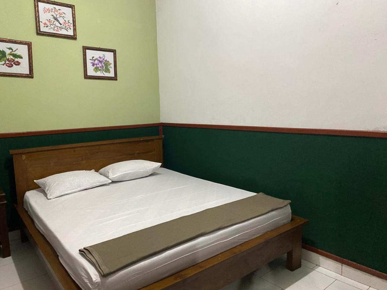 Ada Homestay Magelang Exterior photo