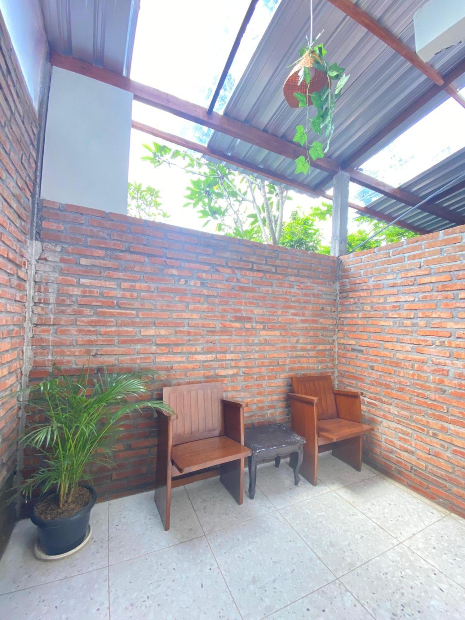 Ada Homestay Magelang Exterior photo